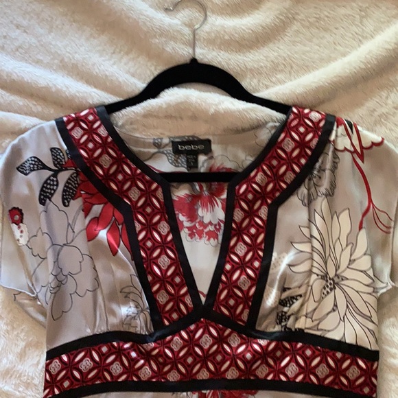 Floral blouse - Picture 3 of 5